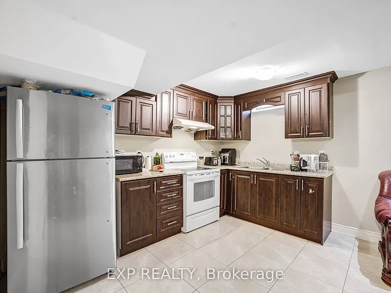50 Marbleseed Cres #BASEMENT — Photo 3