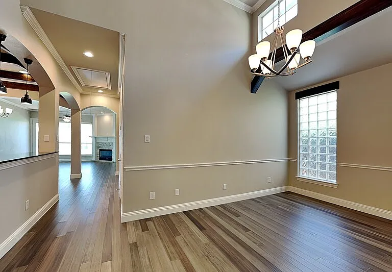 2120 Stone Creek Dr — Photo 6