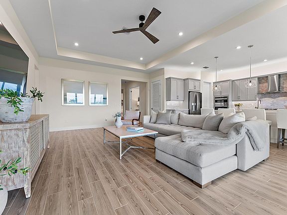 5th image of 10462 SW Aquila Way