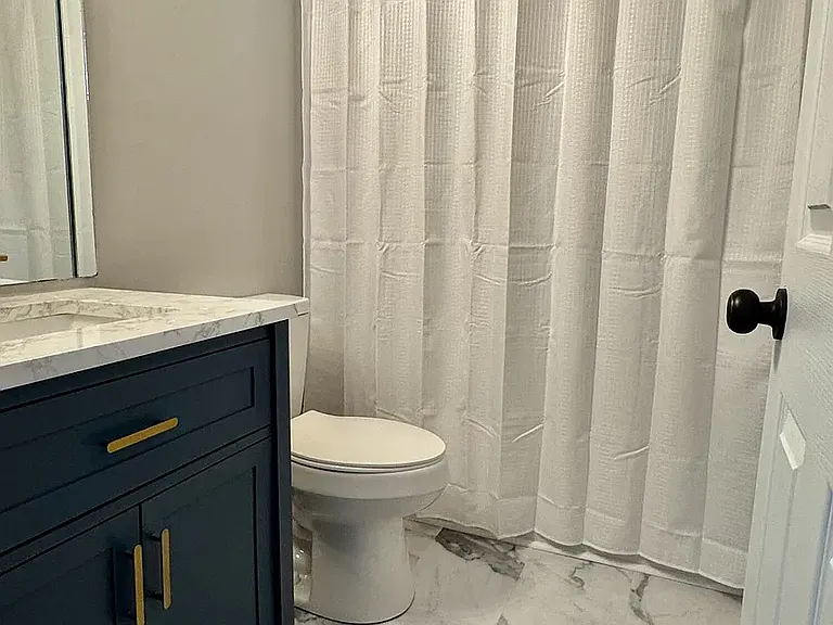 175 Williamsburg Ln — Photo 5