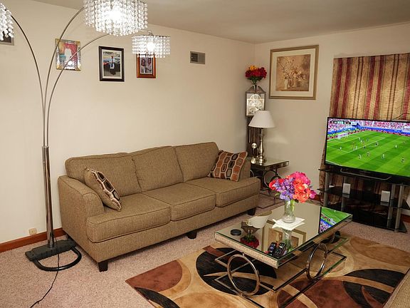 4th image of 8209 W Burleigh STREET