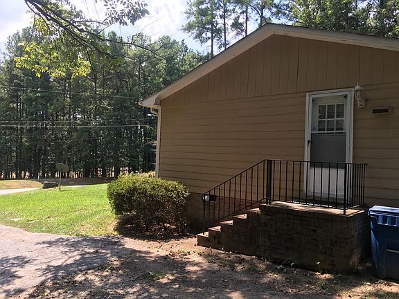 5th image of 3038 Rosewood Cir
