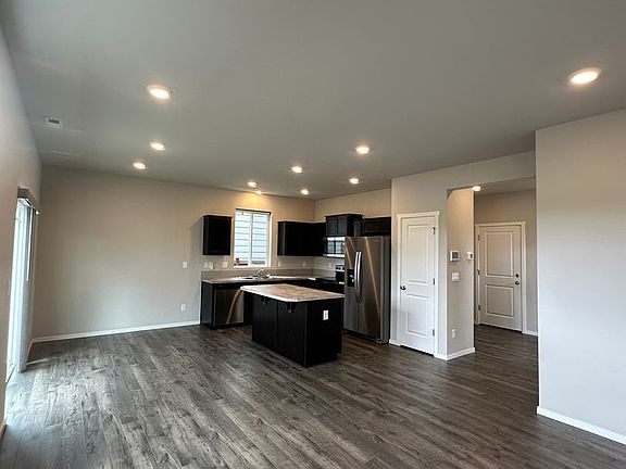 3rd image of 18882 109th Avenue Ct E