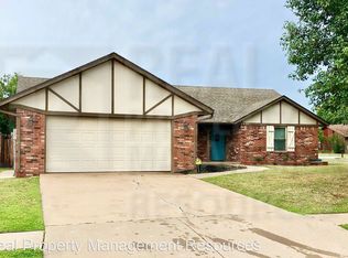 2601 Countrywood Ln, Edmond, OK 73012