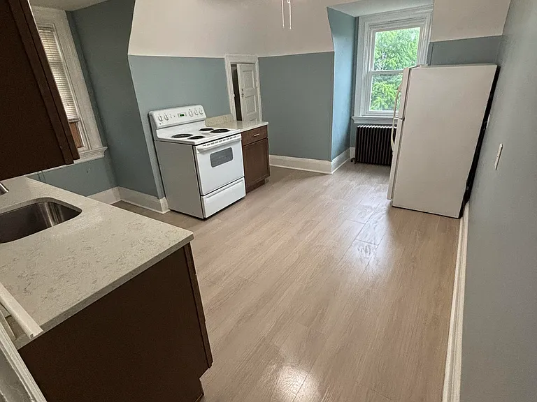 417 S Winebiddle St #3 — Photo 2