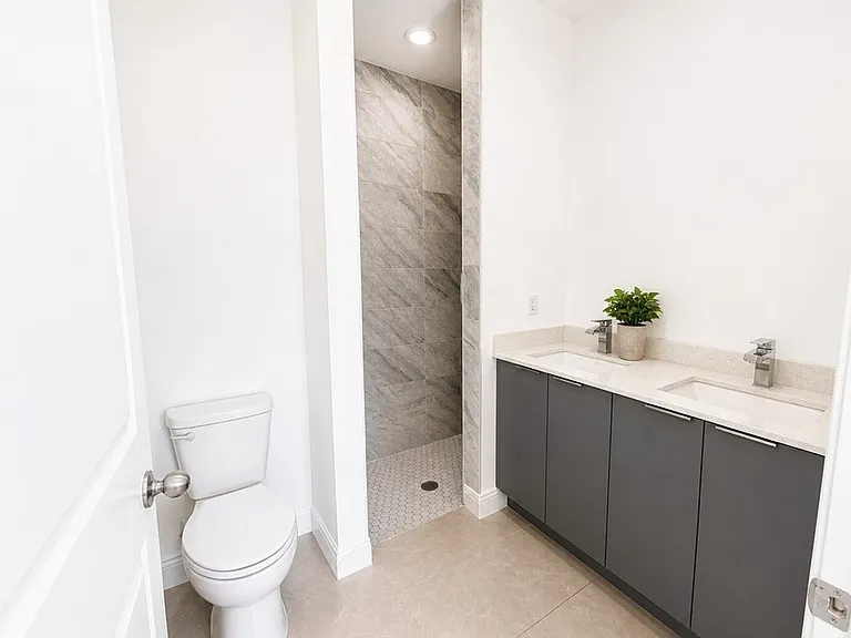 8753 Buckingham Rd — Photo 11