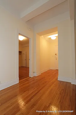 Rented by City Connections Realty | media 8