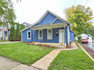 16 Guth St, Dundee, IL 60118