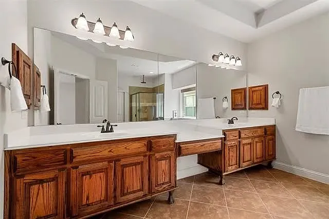 4849 Empire Way — Photo 21