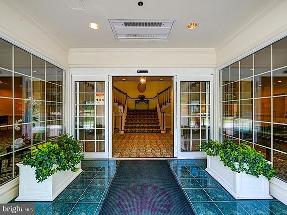 4th image of 210 Brightwood Club Dr #210