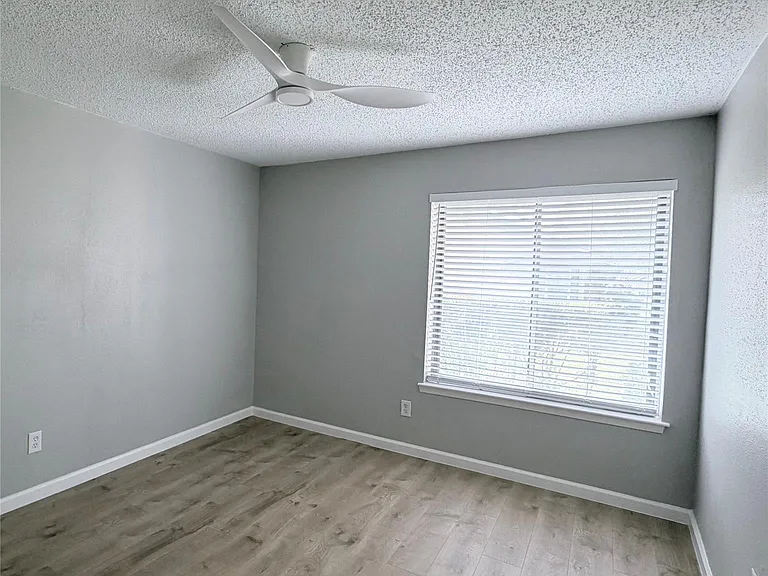 7202 S Dairy Ashford Rd — Photo 21