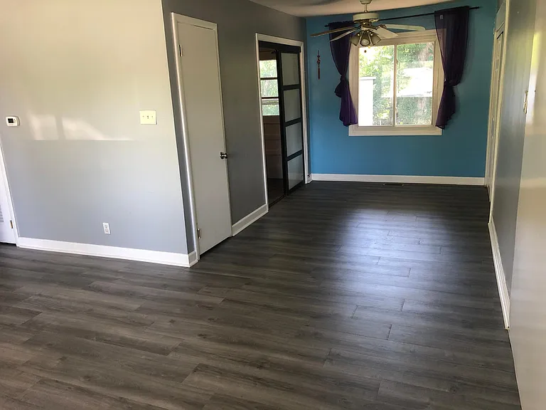 10255 N College Ave — Photo 6