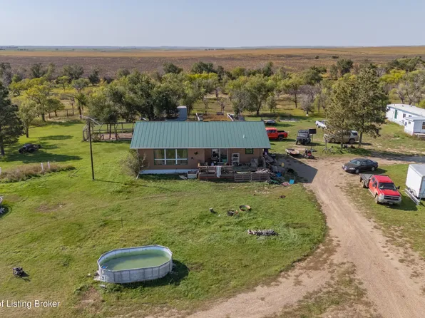 10761 225th St, Lemmon, SD 57638