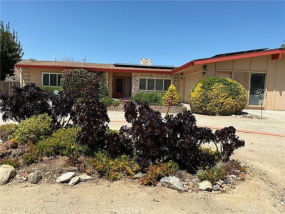 3rd image of 11735 Peach Tree Cir