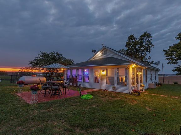 3rd image of 232 Handy Rd