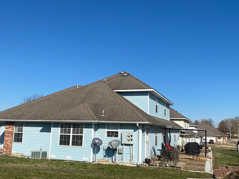 410 S Robert St — Photo 7