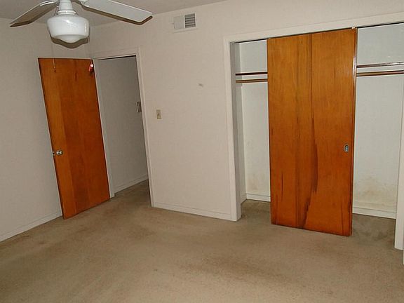 4th image of 1415 Des Jardines St