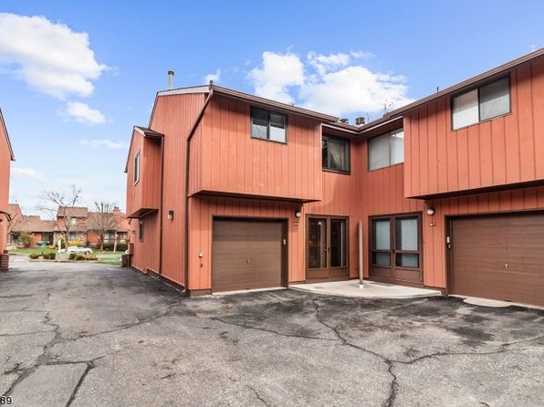 250 Ridgedale Ave #B-8-8
