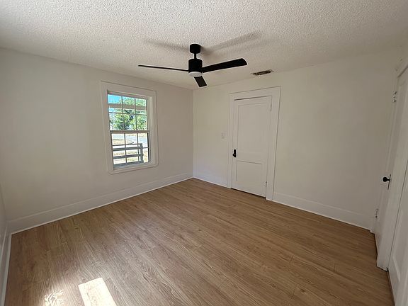 4th image of 1601 Britain St