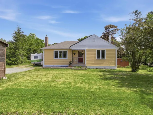 245 Town Rd, West Hants, NS B0P 1L0