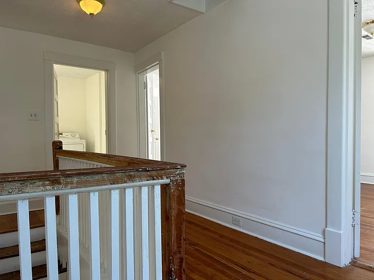 14 Purviance St — Photo 16