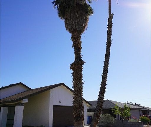 3rd image of 5808 Santa Catalina Ave