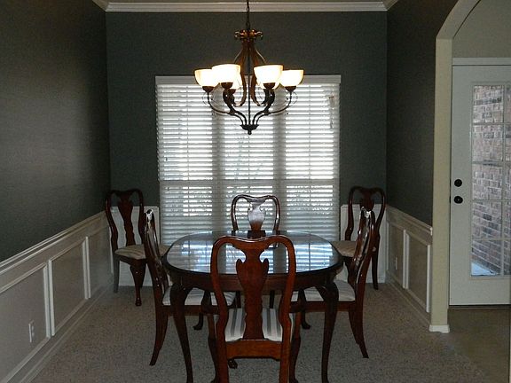 Formal dining 