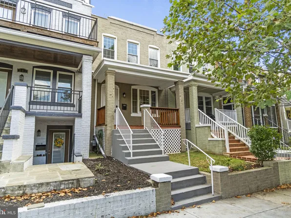 549 24th St NE, Washington, DC 20002