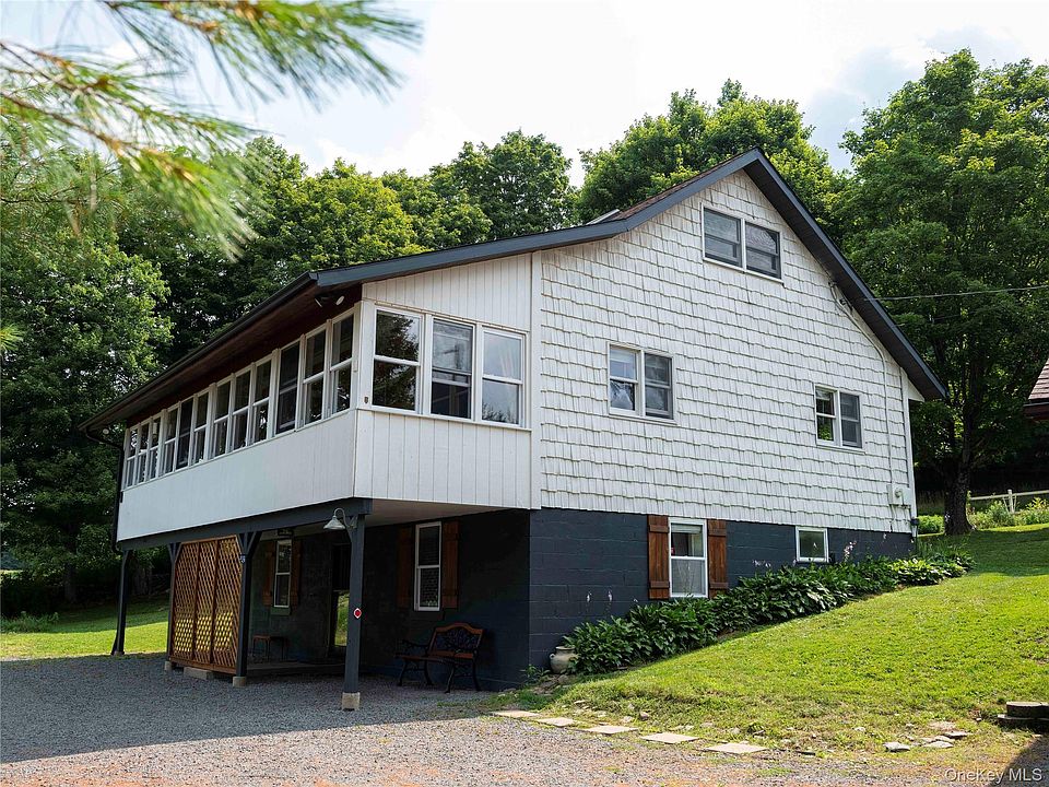 1st image of 284 Ridge Road