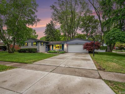 34495 Wood St, Livonia, MI, 48154