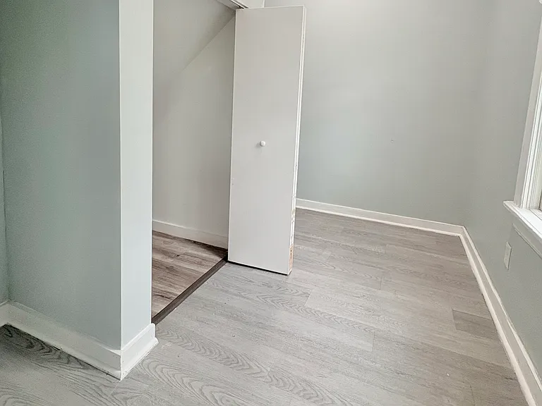 1056 N Central Ave #2 — Photo 16