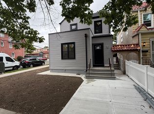 4642 190th St FLOOR 2, Flushing, NY 11358