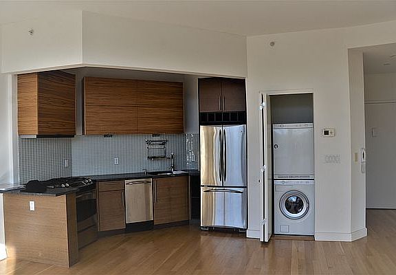 2nd image of 11-24 31st Ave #9B