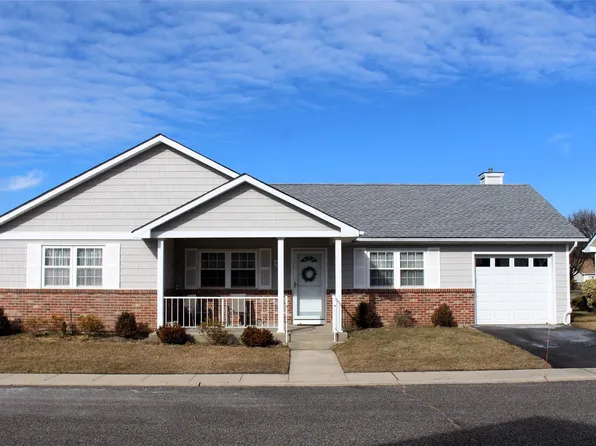23 Kathleen Drive, Oakdale, NY 11769