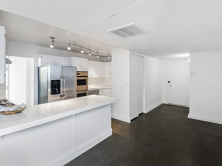 17366 W Sunset Blvd #201 — Photo 11