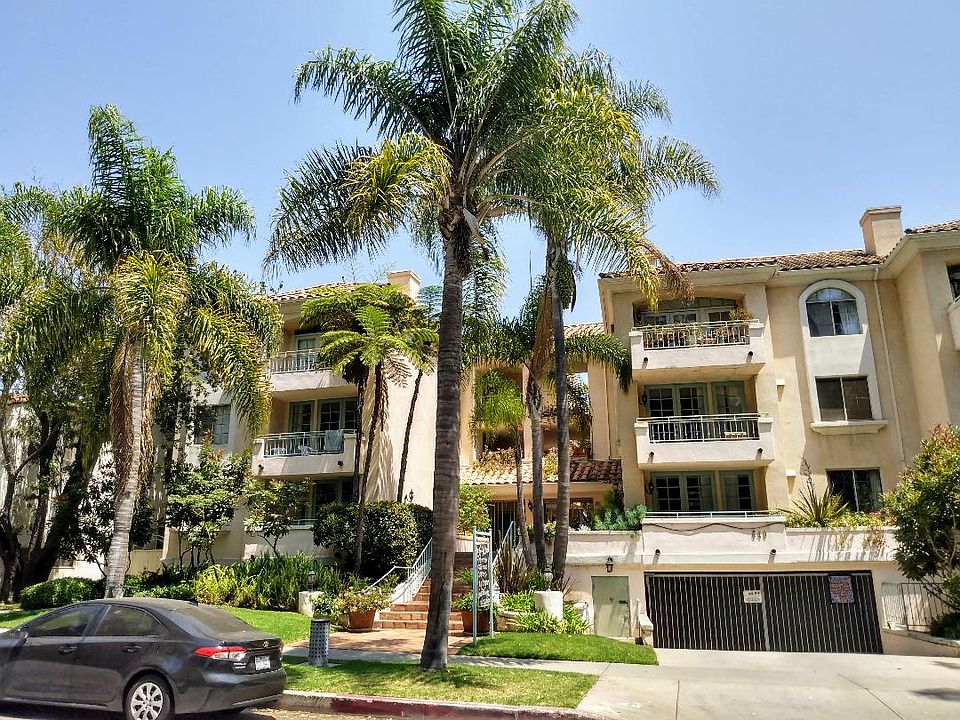 1st image of 640 Veteran Ave APT 304