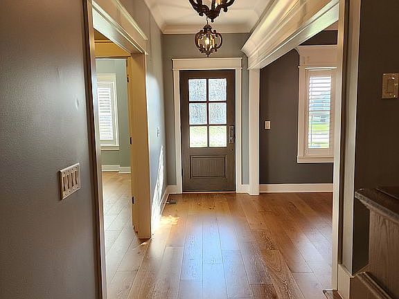 4th image of 3028 Beaulah Dr