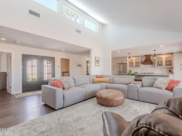 25607 S GLENBURN Drive, Sun Lakes, AZ 85248