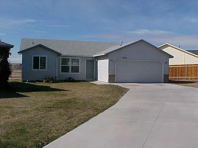 5729 S Flax Pl