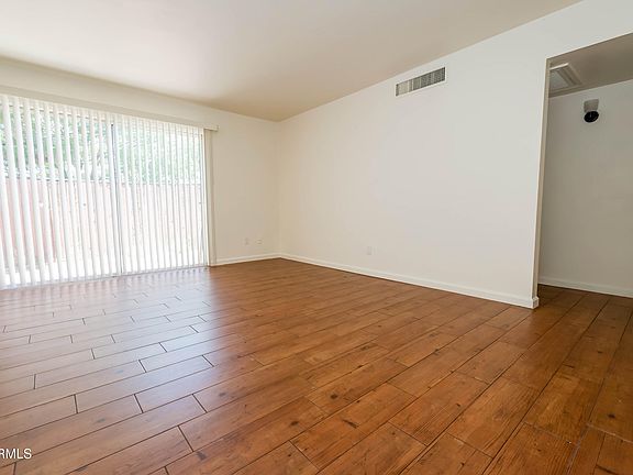 2nd image of 4423 PLAZA Vista #B