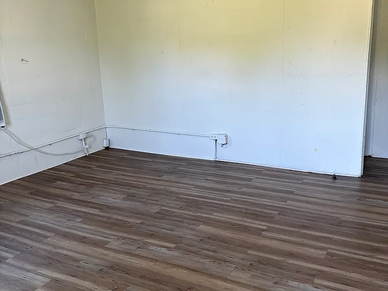324 Old Valley Rd — Photo 6