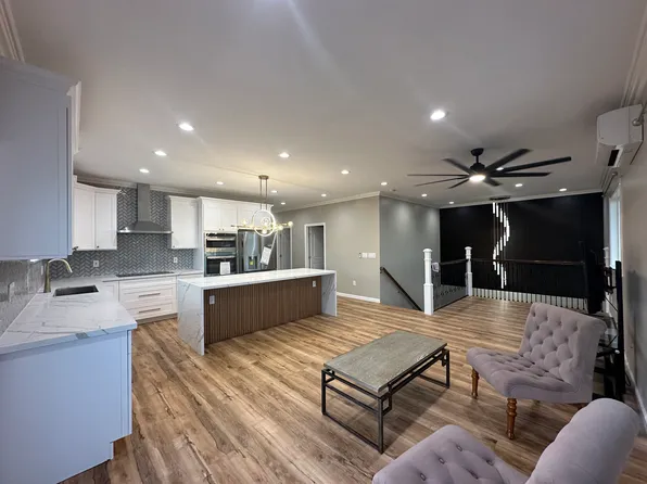 (undisclosed Address), Pearl City, HI 96782