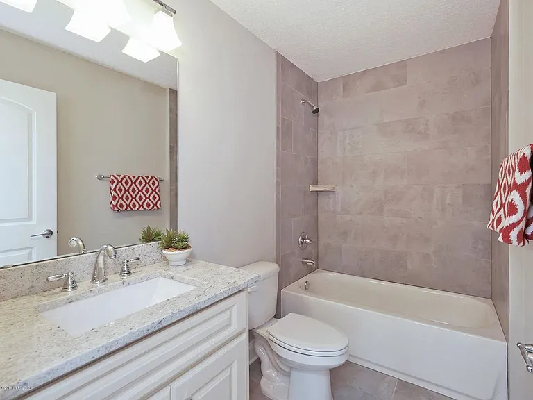 2656 Almonaster St — Photo 10