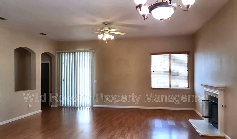 6624 Capwell Way — Photo 3