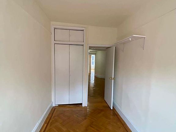 4th image of 789 Lexington Ave #5F
