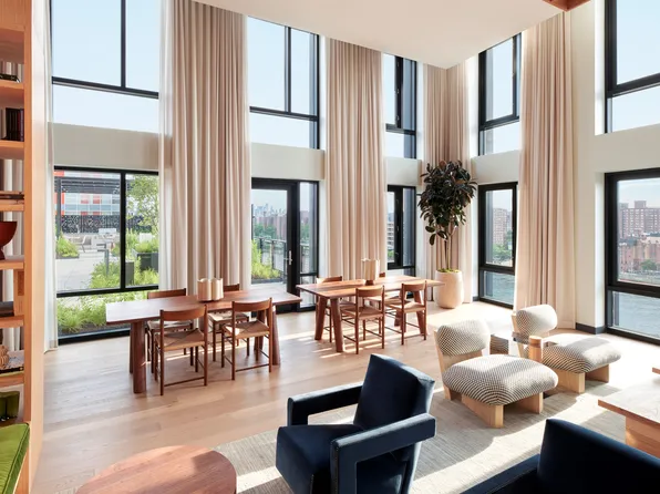 445 Gerard Avenue image 6 of 17