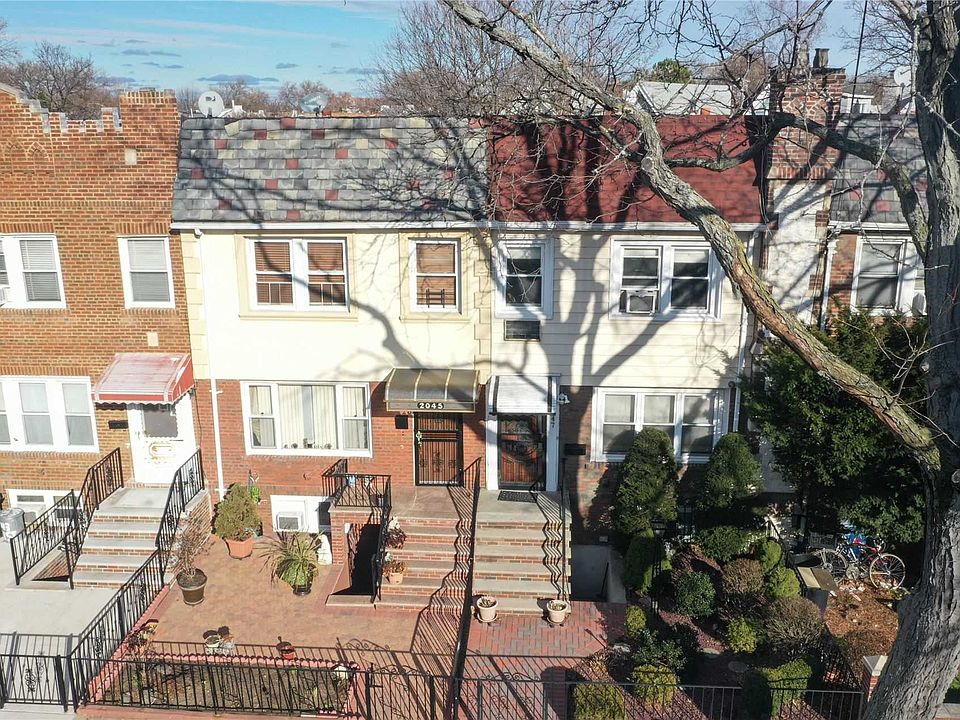 1st image of 2047 E 41st St