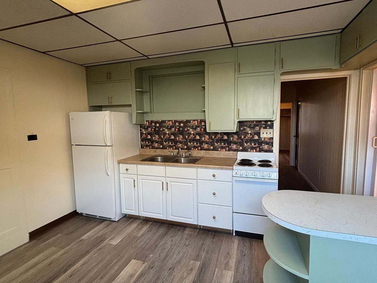 1 bed, 784 sqft, $950 — Photo 2