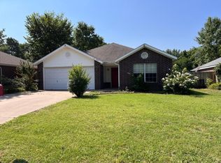 3767 W Gardenia Dr, Fayetteville, AR 72704