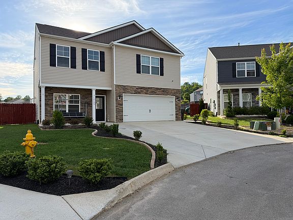 4th image of 12155 Evergreen Terrace Ln